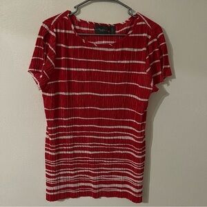 Chicos Travelers Red white short sleeve top size 0 which is a small like new
